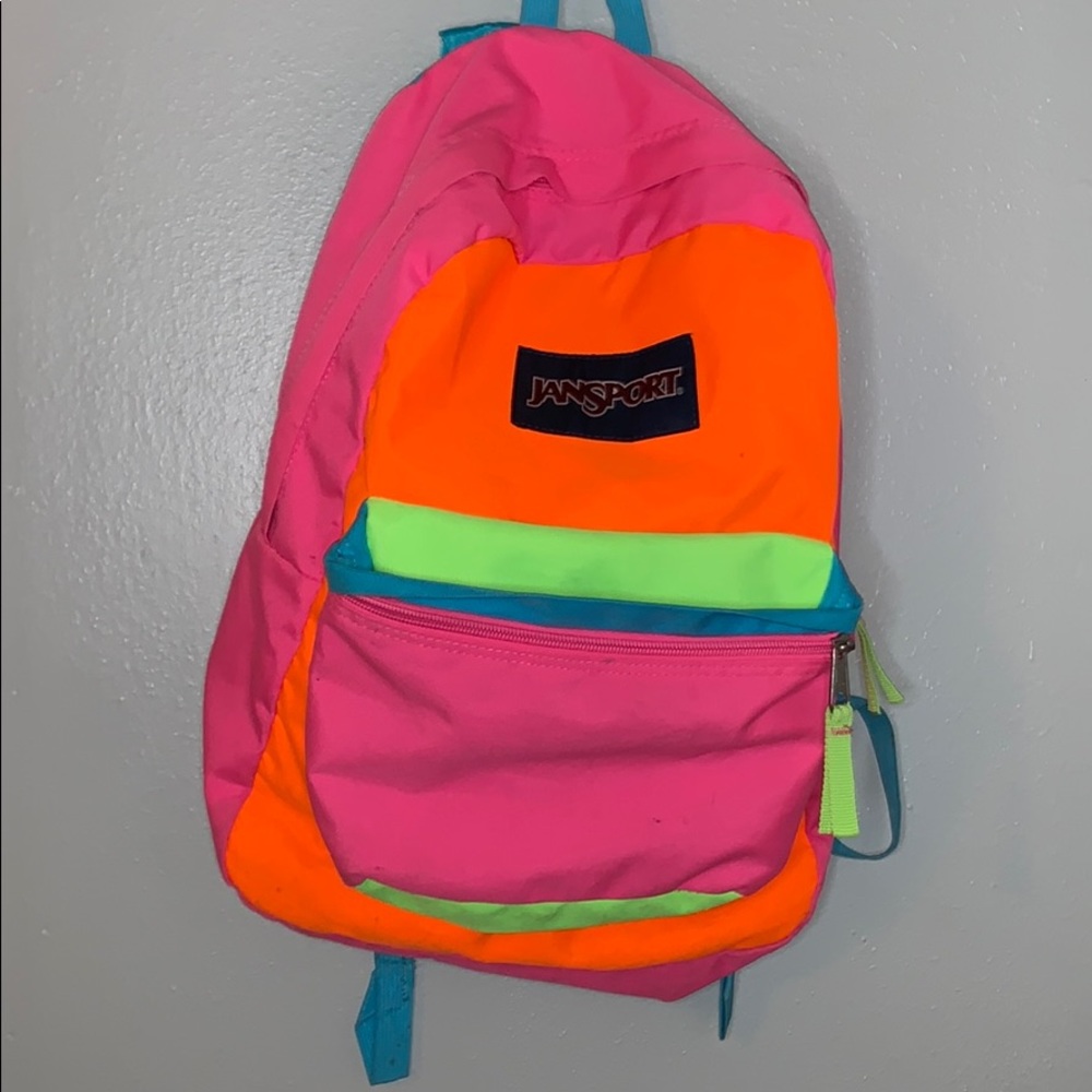 JANSPORT backpack.            ❗️taking offers❗️
